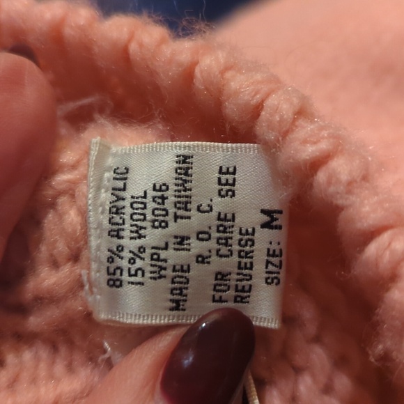 Cozy Pink mock Neck Sweater with Chunky Knit and Relaxed Fit sz M - Picture 3 of 10